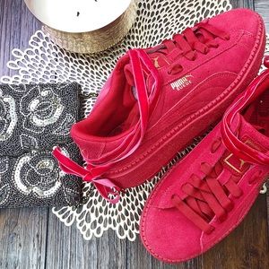 🚫SOLD NWOT W Puma Suede Platform Sneakers